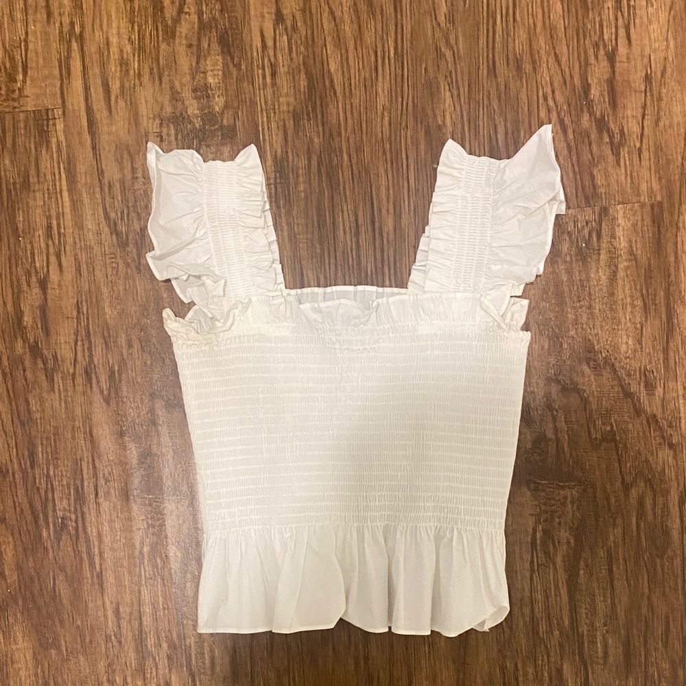 White Hillhouse Top